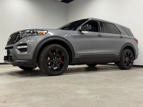 Certified 2021 Ford Explorer ST w/ Equipment Group 401A image 5