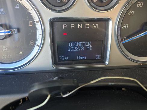 Used 2012 Cadillac Escalade ESV Luxury image 15