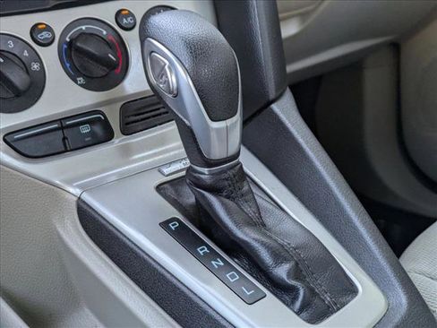 Used 2014 Ford Focus SE image 14