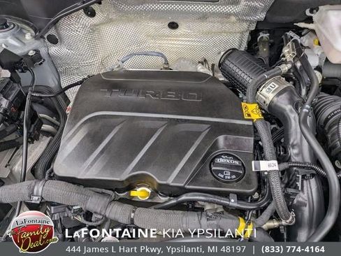 Used 2024 Buick Encore GX Preferred FWD image 31