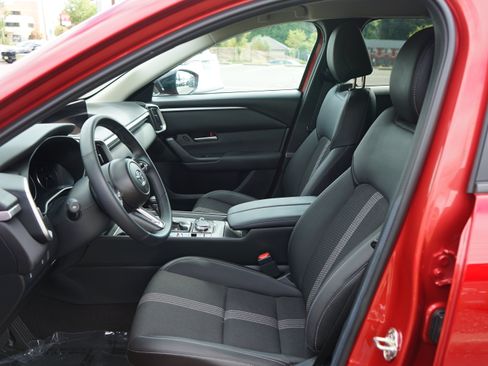 Certified 2025 MAZDA CX-50 AWD 2.5 S w/ Weather Package image 22