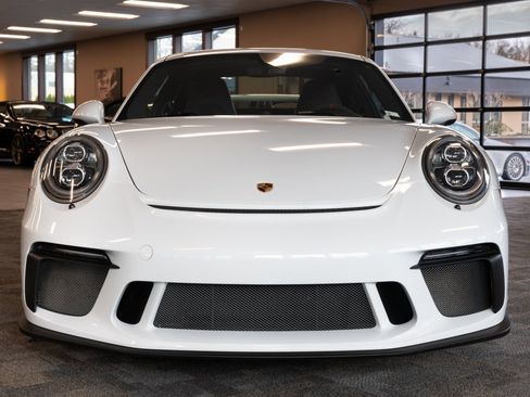 Used 2018 Porsche 911 GT3 image 14