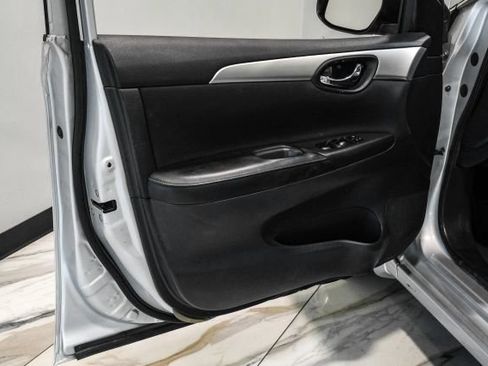 Used 2017 Nissan Sentra S FWD image 36