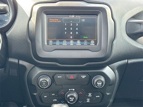 Used 2019 Jeep Renegade Altitude w/ Quick Order Package 2XM image 13