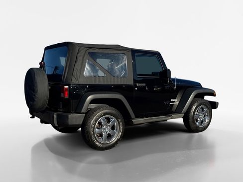 Used 2017 Jeep Wrangler Sport image 6