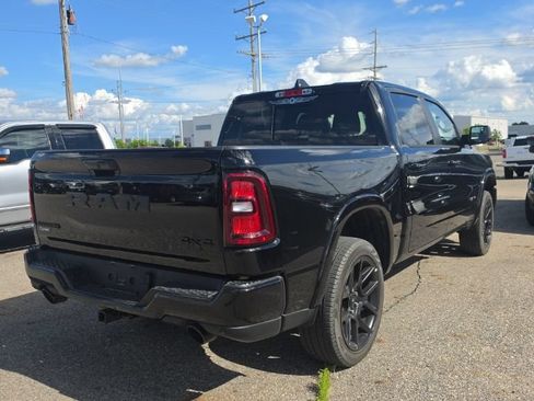 Used 2025 RAM 1500 Laramie w/ Night Edition AWD/4WD image 7