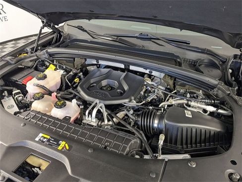 Used 2023 Jeep Grand Cherokee 4WD 4xe image 38