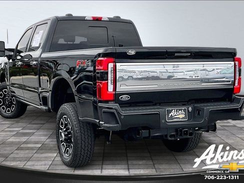 Used 2024 Ford F250 Platinum image 4