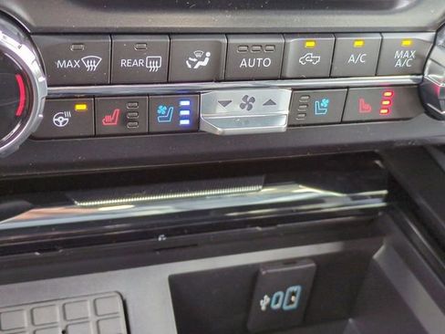 New 2026 Ford F350 Lariat w/ FX4 Off-Road Package AWD/4WD image 23