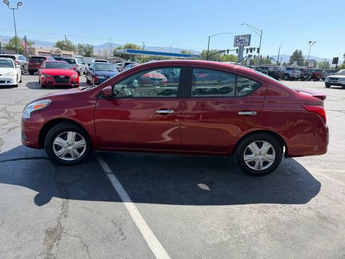 Used 2019 Nissan Versa SV FWD image 4