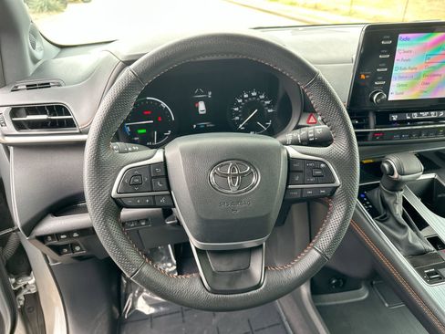 Used 2024 Toyota Sienna XSE image 14