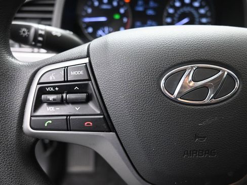 Used 2018 Hyundai Elantra SE w/ Cargo Package image 14