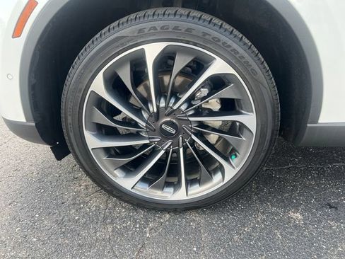 Certified 2024 Lincoln Aviator Reserve w/ Equipment Group 201A AWD/4WD image 32