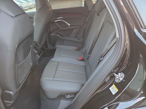 New 2025 Audi Q5 Premium Plus image 6