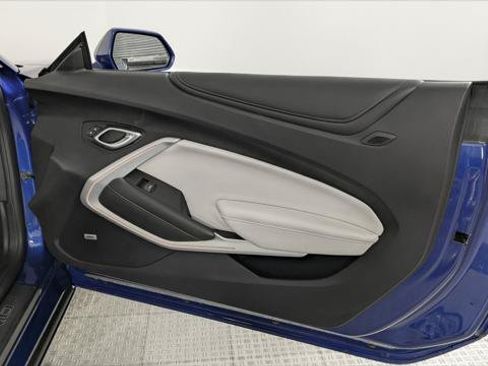 Used 2022 Chevrolet Camaro SS RWD image 18