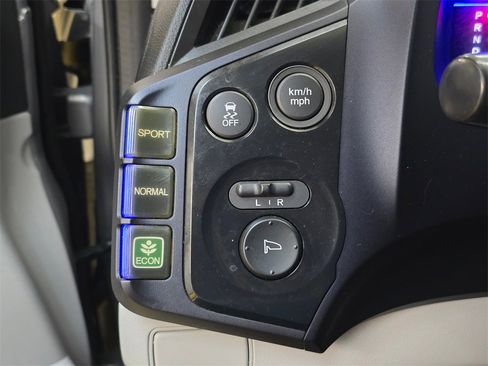 Used 2011 Honda CR-Z EX image 21