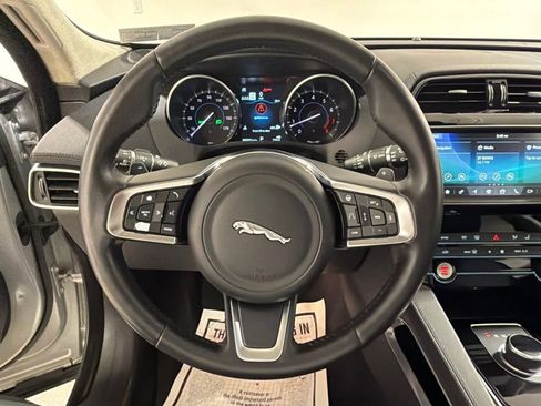 Used 2020 Jaguar F-PACE Prestige AWD/4WD image 14