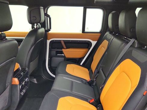 Used 2023 Land Rover Defender 110 X-Dynamic SE AWD/4WD image 22