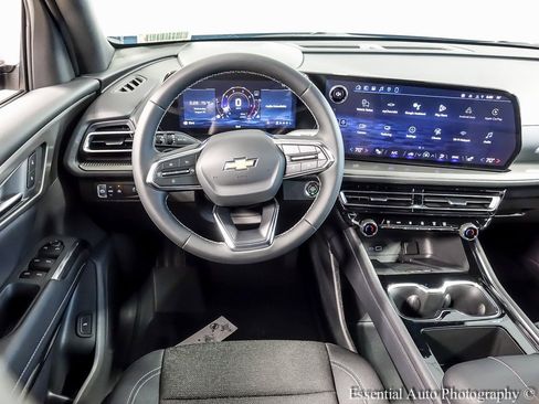 New 2026 Chevrolet Traverse LT w/ Driver Confidence Package image 12