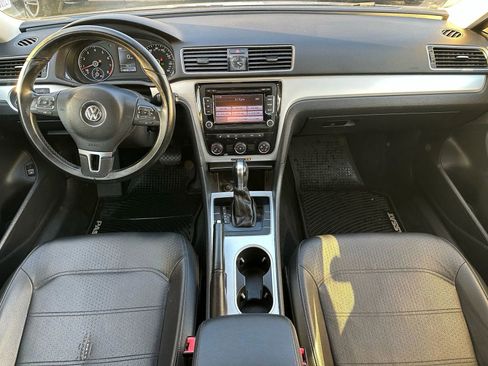 Used 2013 Volkswagen Passat 2.5 SE image 41