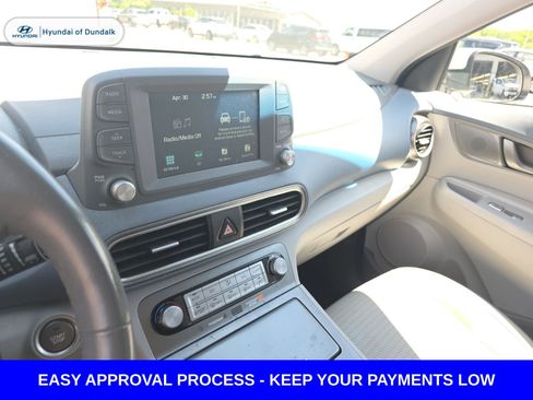 Used 2021 Hyundai Kona Limited FWD image 12