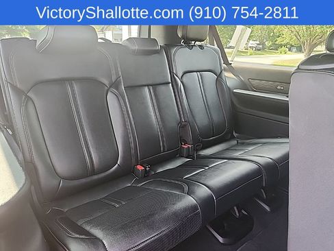 Certified 2024 Jeep Wagoneer L Series II w/ Flexible Seating Group AWD/4WD image 42