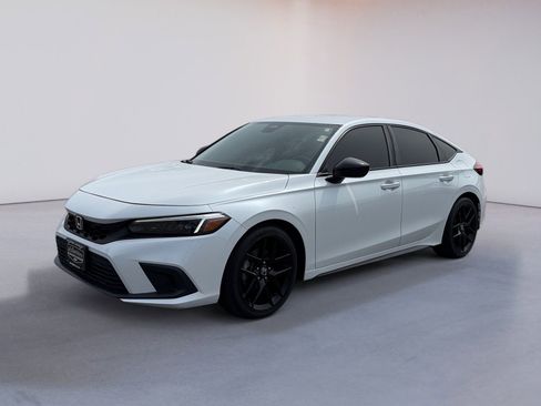 Used 2023 Honda Civic Sport image 7