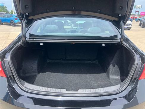 Used 2025 Chevrolet Malibu LT FWD image 28