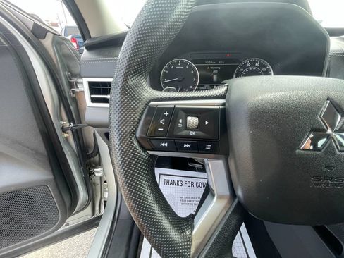 Used 2022 Mitsubishi Outlander ES AWD/4WD image 16