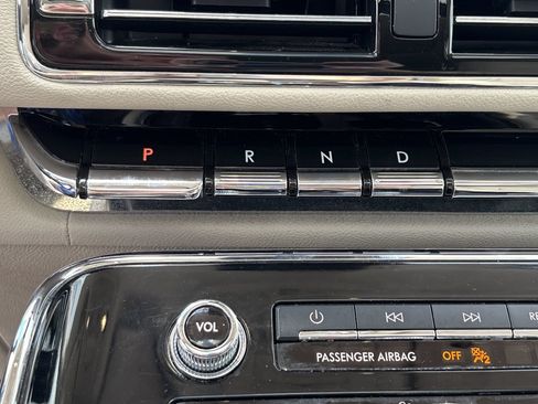 Used 2020 Lincoln Navigator L Reserve w/ Luxury Package AWD/4WD image 30
