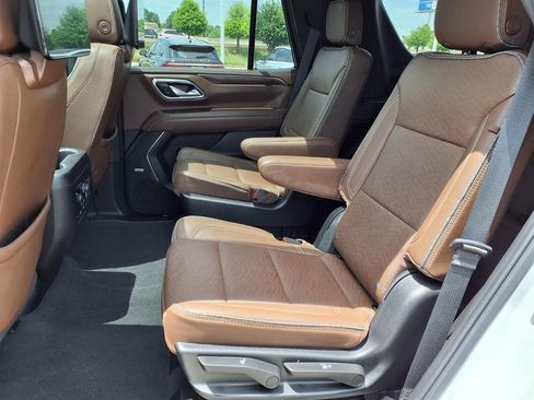 Used 2023 Chevrolet Tahoe High Country w/ LPO, Illumination Package AWD/4WD image 26
