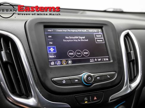 Used 2022 Chevrolet Equinox LT FWD image 18