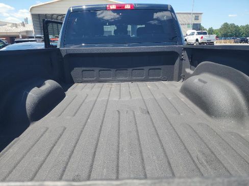 Used 2025 RAM 2500 Big Horn AWD/4WD image 7
