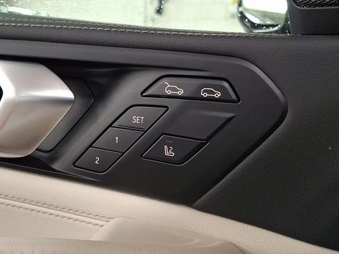 Certified 2024 BMW X6 M60i w/ Dynamic Handling Package image 25