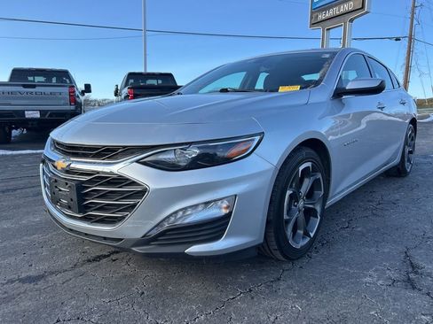 Used 2022 Chevrolet Malibu LT image 1