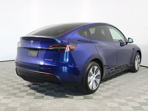 Used 2021 Tesla Model Y Long Range image 36