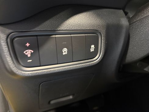 Used 2020 Kia Soul LX image 12