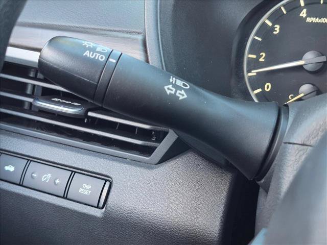 Used 2025 Nissan Altima 2.5 SV FWD image 8