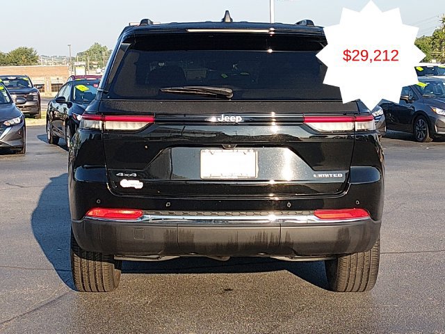 Used 2024 Jeep Grand Cherokee Limited AWD/4WD image 4