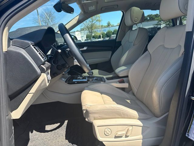 Used 2024 Audi Q5 e Premium Plus AWD/4WD image 3