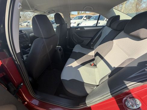 Used 2017 Volkswagen Jetta S image 20