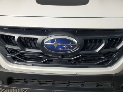 Used 2025 Subaru Outback Wilderness w/ Wilderness Package AWD/4WD image 10
