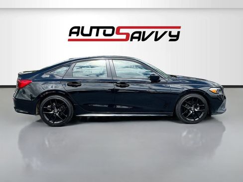Used 2023 Honda Civic Sport image 8