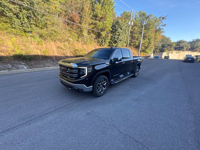 Used 2024 GMC Sierra 1500 SLT w/ SLT Premium Package AWD/4WD image 6