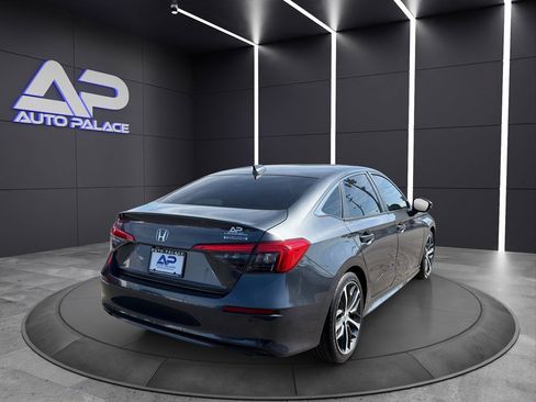 Used 2024 Honda Civic Touring image 6