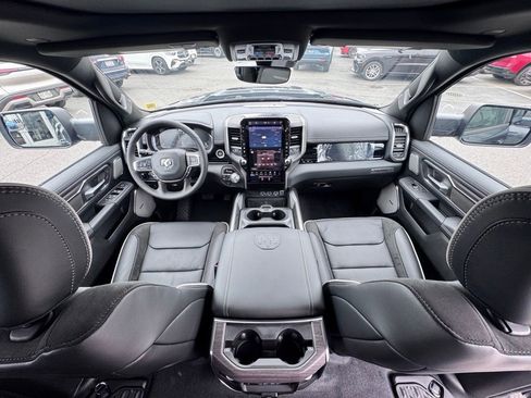 New 2026 RAM 1500 Laramie AWD/4WD image 23