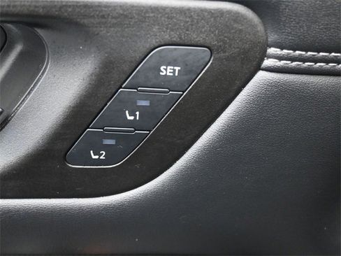 Used 2022 Nissan Pathfinder Platinum w/ Cargo Package image 21