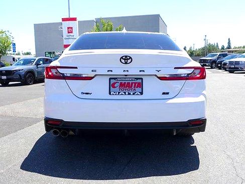 Used 2025 Toyota Camry SE w/ Convenience Package FWD image 6