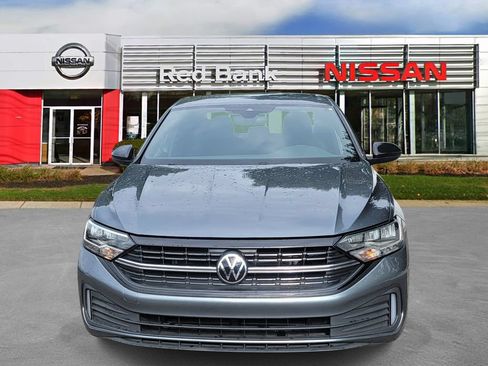 Used 2024 Volkswagen Jetta Sport FWD image 2