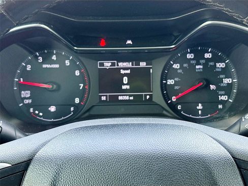 Used 2021 Chevrolet TrailBlazer LT w/ Premium Seating Package FWD image 12
